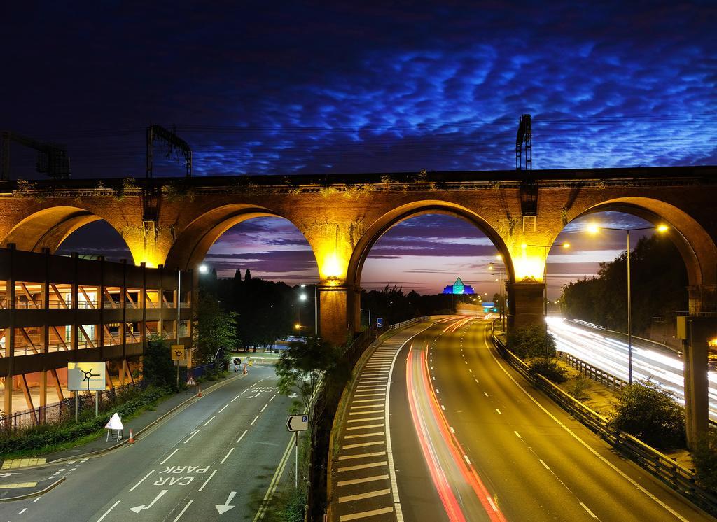 The Trafford Lägenhet Stockport Exteriör bild